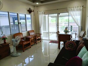 บ้านเดี่ยว ขาย ใกล้เมืองเชียงใหม่ ใกล้สนามบินเพียง15-20นาที บ้านใหม่สร้างเสร็จพร้อมอยู่สารภี ถูกกว่าโครงการใกล้เคียง ใกล้เมืองเชียงใหม่